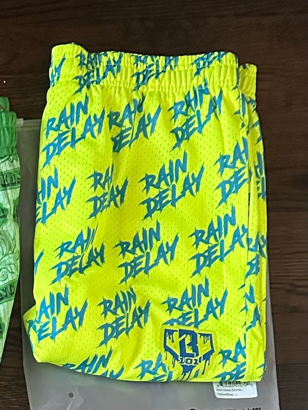 Adult NWT Baseball Lifestyle 101 BL101 Men’s Rain Delay Short L Yellow Blue
